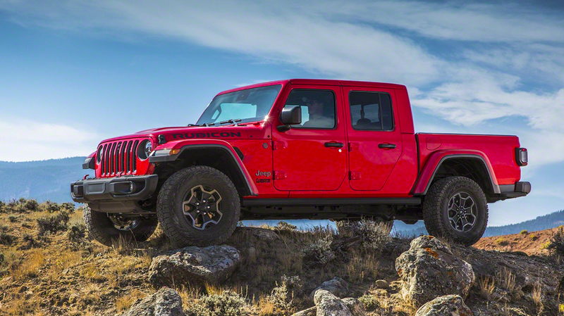 Illustration for article titled The 2020 Jeep Gladiator Is the Glorious Jeep Pickup You've Been Dreaming of for the Past 26 Years